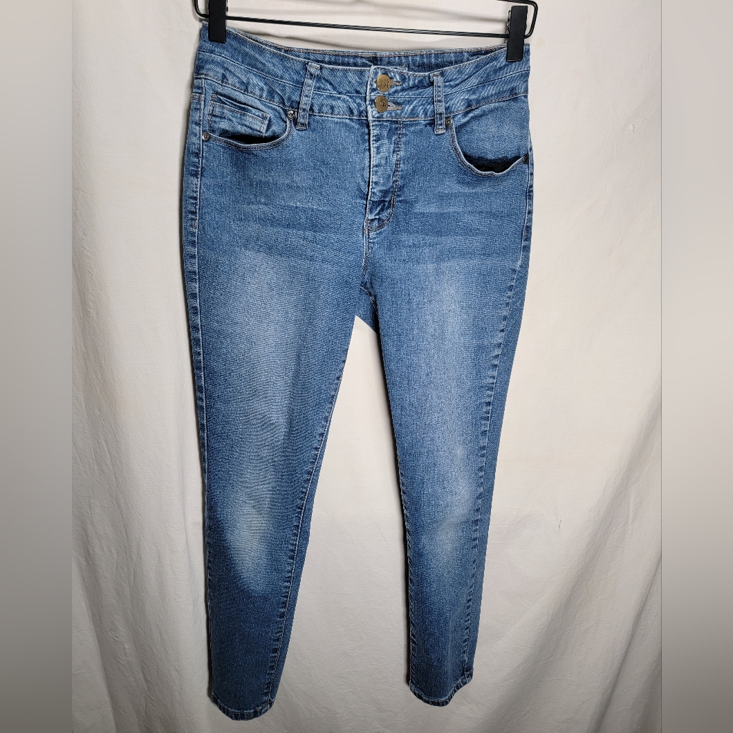 Royalty For Me Ankle High Rise Size 6 Denim Blue Jeans In Great Shape.